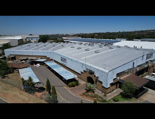 6,490M² WAREHOUSE FOR SALE IN CITY DEEP